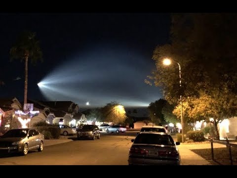 Mysterious Gentle  “SpaceX Satellite tv for computer Originate” over Phoenix Arizona (Dec 22 2017) UFO!!?