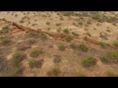 A Two Mile Crack Has Opened Up In Arizona – And Experts Warn That It’s Absolute most practical Going To Procure Bigger